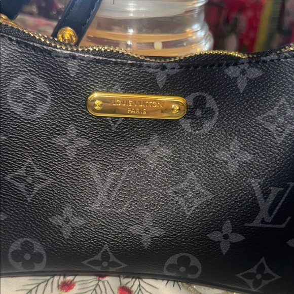 Louis Vuitton Black Monogram Clutch - Picture 2 of 7